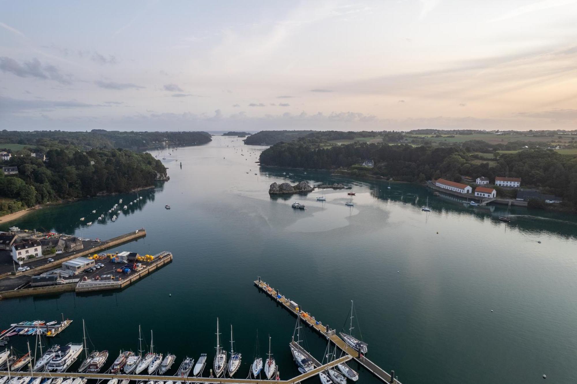 Gite De La Mer Sur Le Port De Plaisance De Lezardrieux Bretagne 外观 照片